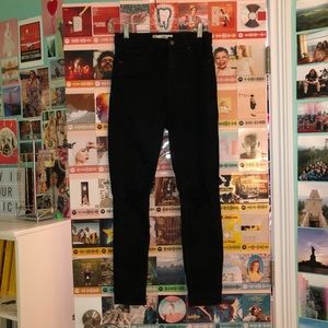 TOPSHOP RIPPED JAMIE JEANS